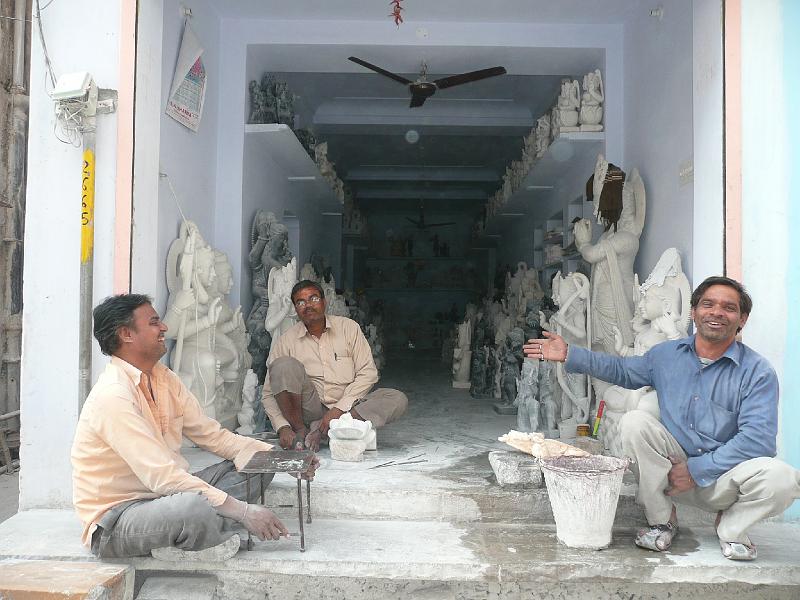P1060872- Vendeurs de sculptures de marbre a Jaipur.JPG - Vendeurs de sculptures de marbre à Jaipur
